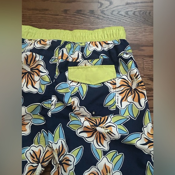 SVRN Sovereign Code Swim Trunks Mens Flower Hawaiian Design Size Large - Picture 5 of 5